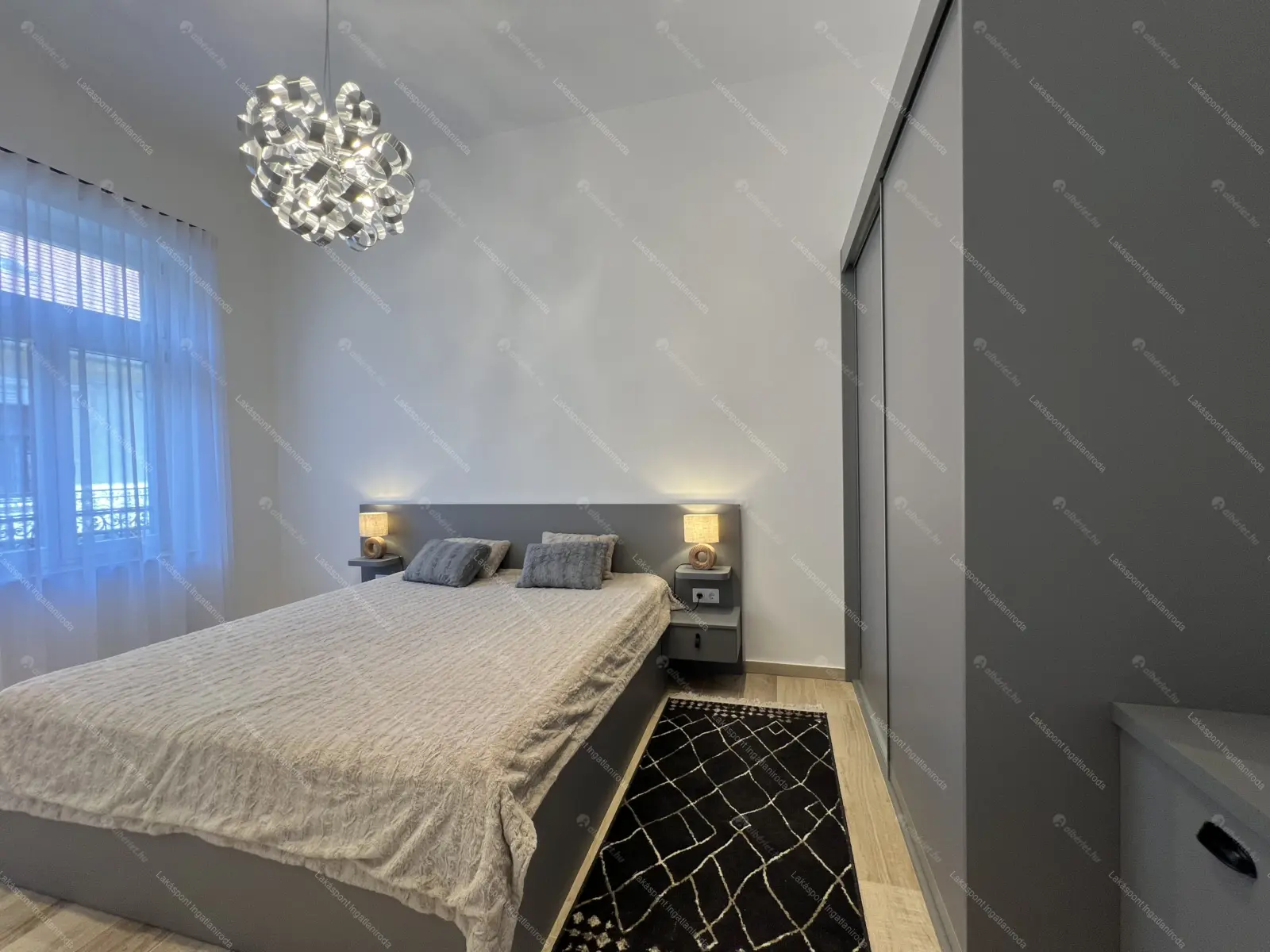 Kiadó albérlet 910000 Ft/hó áron: Budapest, V. kerület  Kálmán Imre utca. Mérete: 112 nm, 3 szobás | Alberlet.hu - 6699739