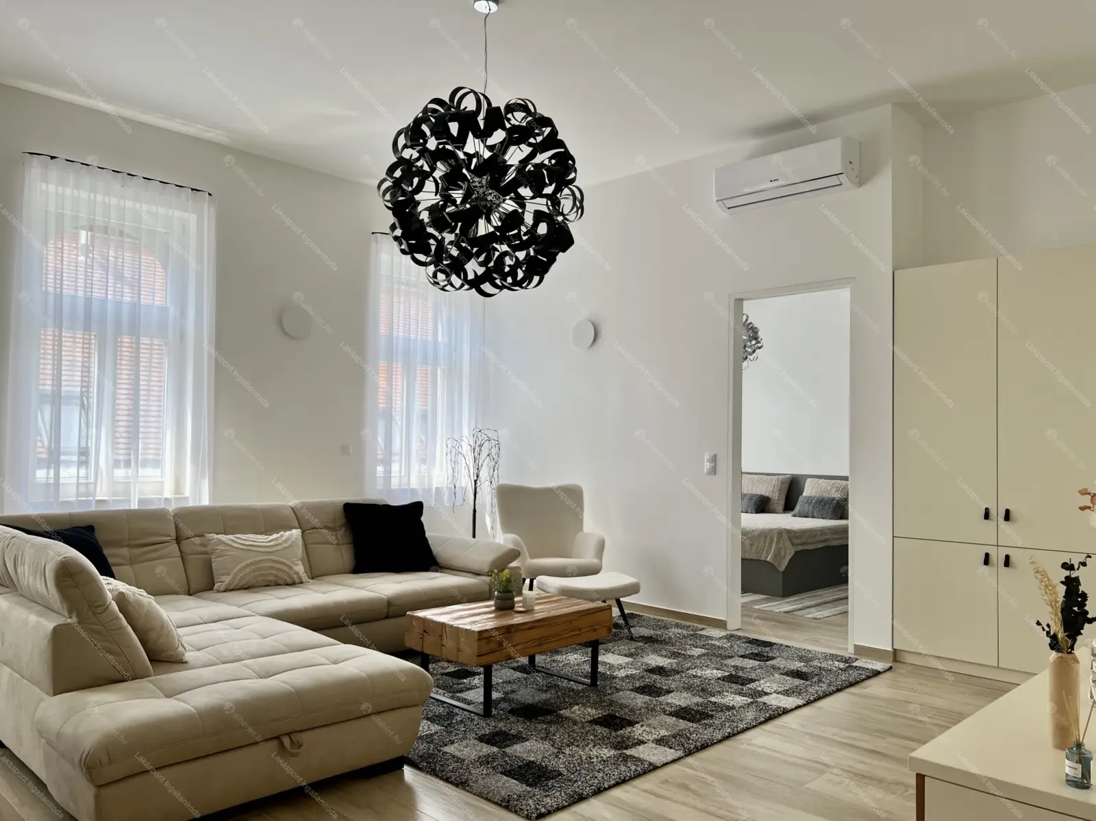 Kiadó albérlet 910000 Ft/hó áron: Budapest, V. kerület  Kálmán Imre utca. Mérete: 112 nm, 3 szobás | Alberlet.hu - 6699743