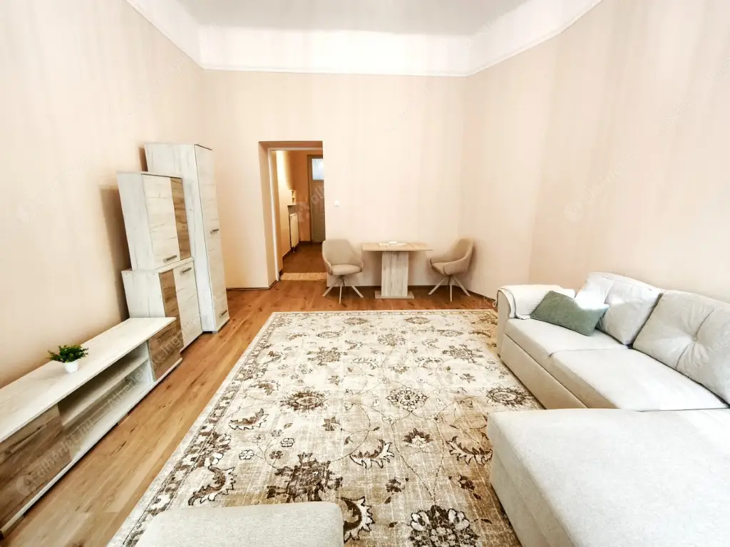 Kiadó albérlet 235000 Ft/hó áron: Budapest, V. kerület  Kálmán Imre utca. Mérete: 38 nm, 1 szobás | Alberlet.hu - 6567012