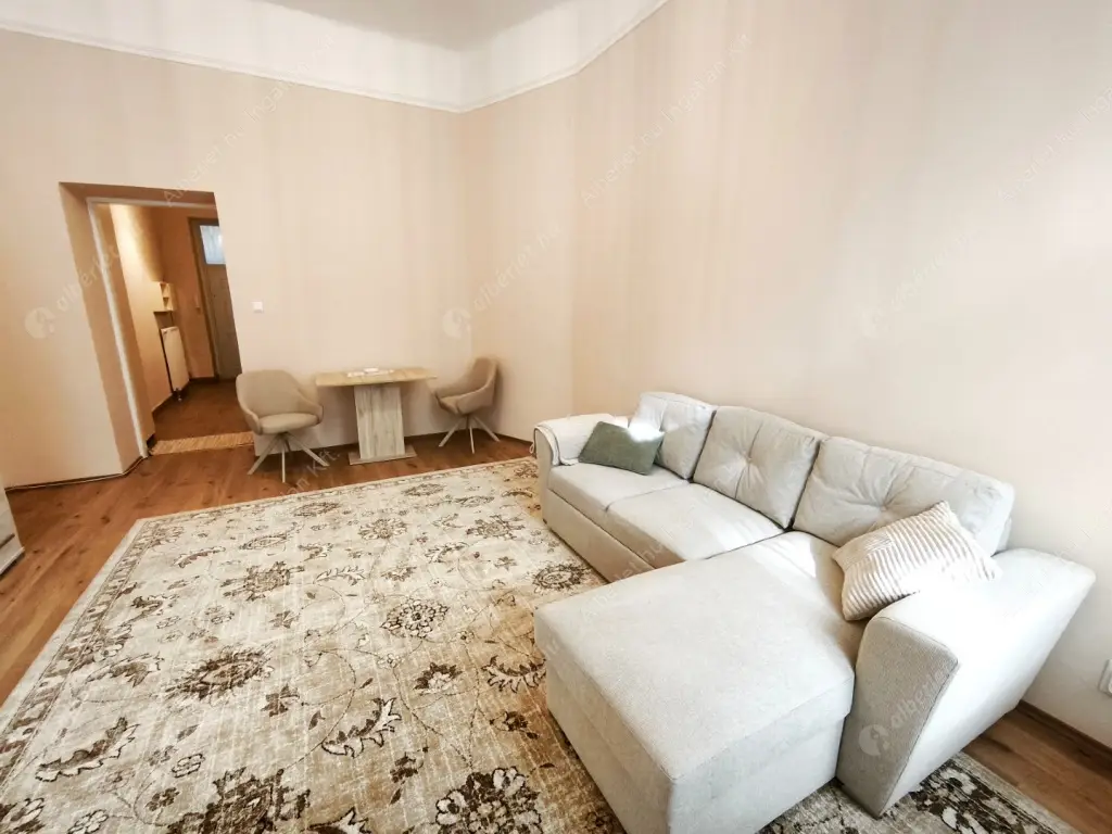 Kiadó albérlet 235000 Ft/hó áron: Budapest, V. kerület  Kálmán Imre utca. Mérete: 38 nm, 1 szobás | Alberlet.hu - 6567013