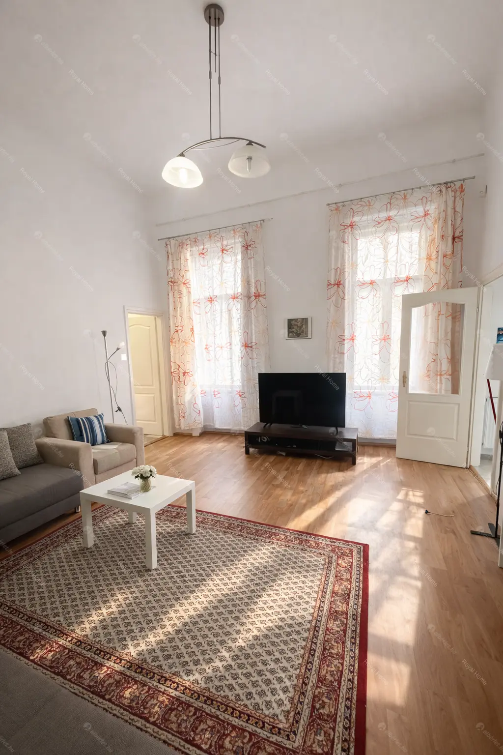 Kiadó albérlet 280000 Ft/hó áron: Budapest, V. kerület  Kálmán Imre utca. Mérete: 62 nm, 2 szobás | Alberlet.hu - 6679866