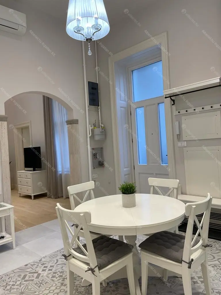 Kiadó albérlet 395000 Ft/hó áron: Budapest, V. kerület  Kálmán Imre utca. Mérete: 64 nm, 2 szobás | Alberlet.hu - 6686720