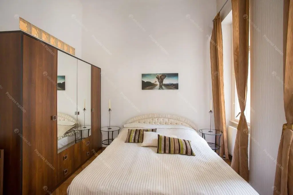 Kiadó albérlet 455000 Ft/hó áron: Budapest, V. kerület  Kálmán Imre utca. Mérete: 91 nm, 3 szobás | Alberlet.hu - 6705900