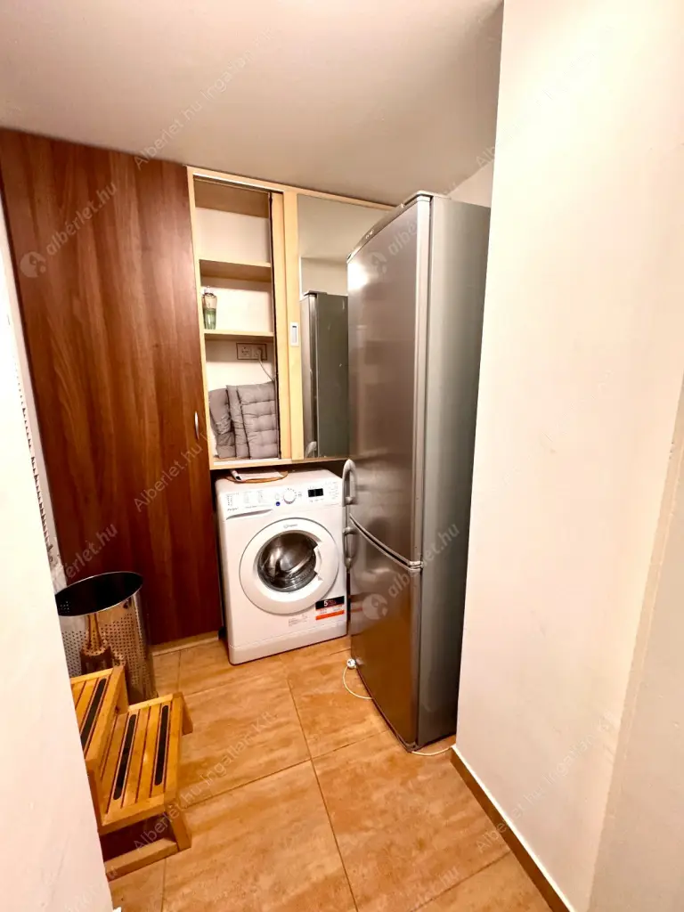 Kiadó albérlet 231000 Ft/hó áron: Budapest, V. kerület  Kálvin tér. Mérete: 43 nm, 1 szobás | Alberlet.hu - 6631592