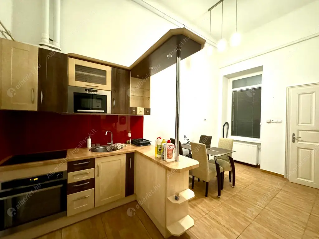 Kiadó albérlet 231000 Ft/hó áron: Budapest, V. kerület  Kálvin tér. Mérete: 43 nm, 1 szobás | Alberlet.hu - 6631597