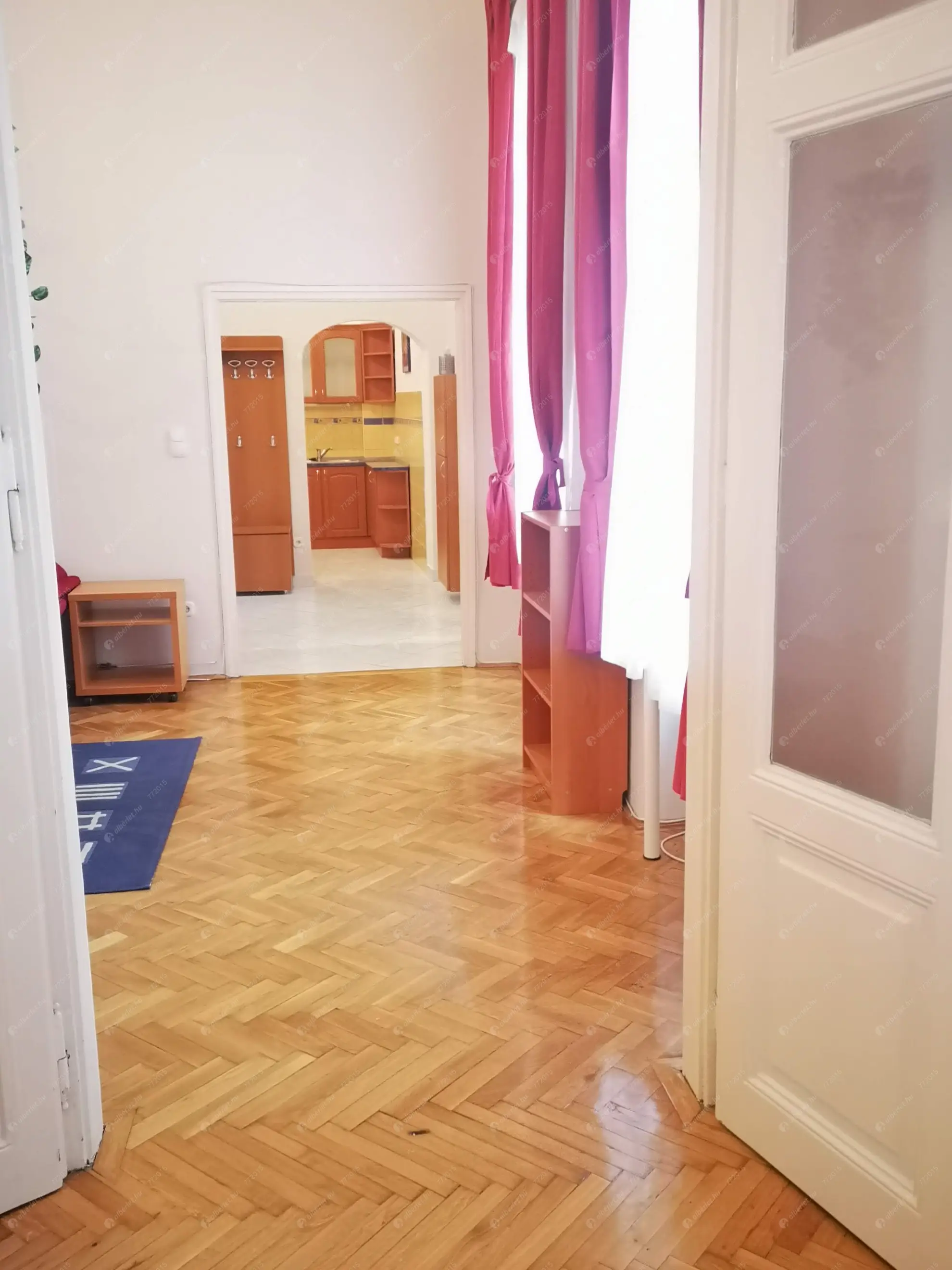 Kiadó albérlet 250000 Ft/hó áron: Budapest, V. kerület  Károly körút. Mérete: 55 nm, 2 szobás | Alberlet.hu - 6602224