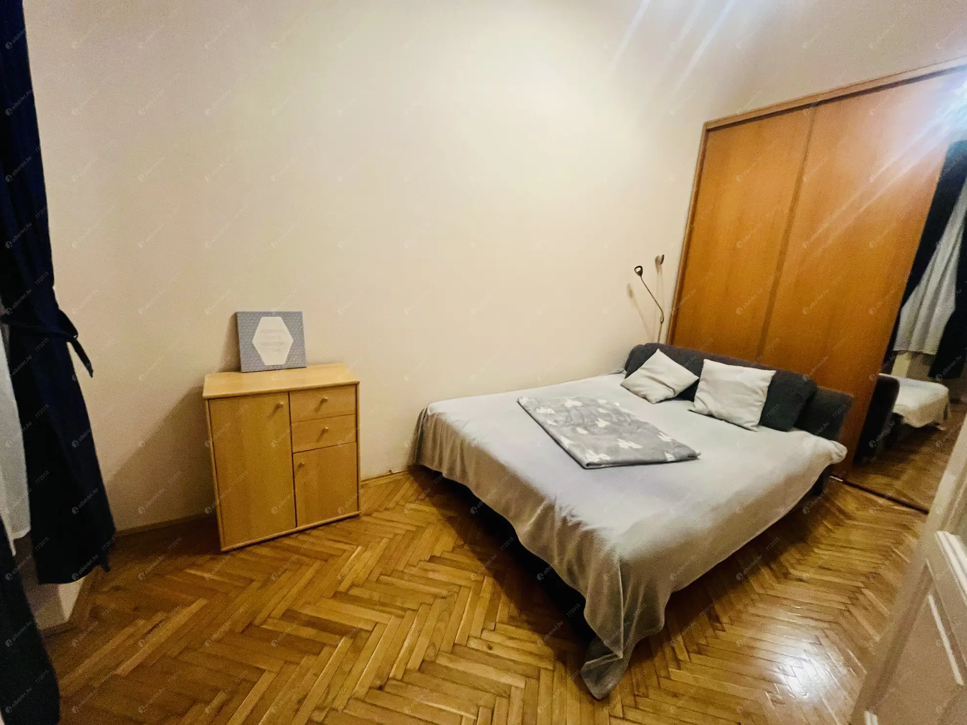 Kiadó albérlet 250000 Ft/hó áron: Budapest, V. kerület  Károly körút. Mérete: 55 nm, 2 szobás | Alberlet.hu - 6608476