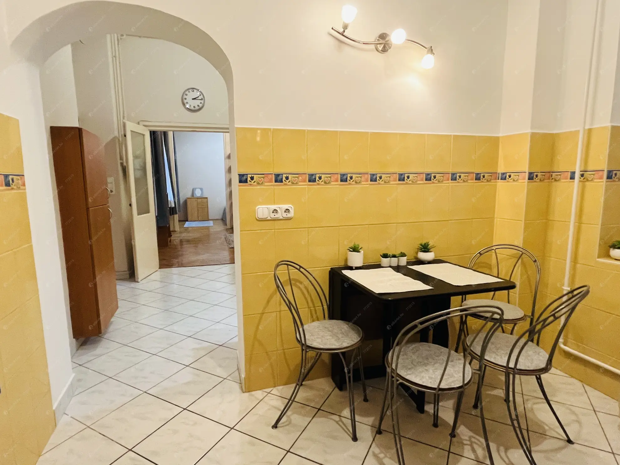 Kiadó albérlet 250000 Ft/hó áron: Budapest, V. kerület  Károly körút. Mérete: 55 nm, 2 szobás | Alberlet.hu - 6609937