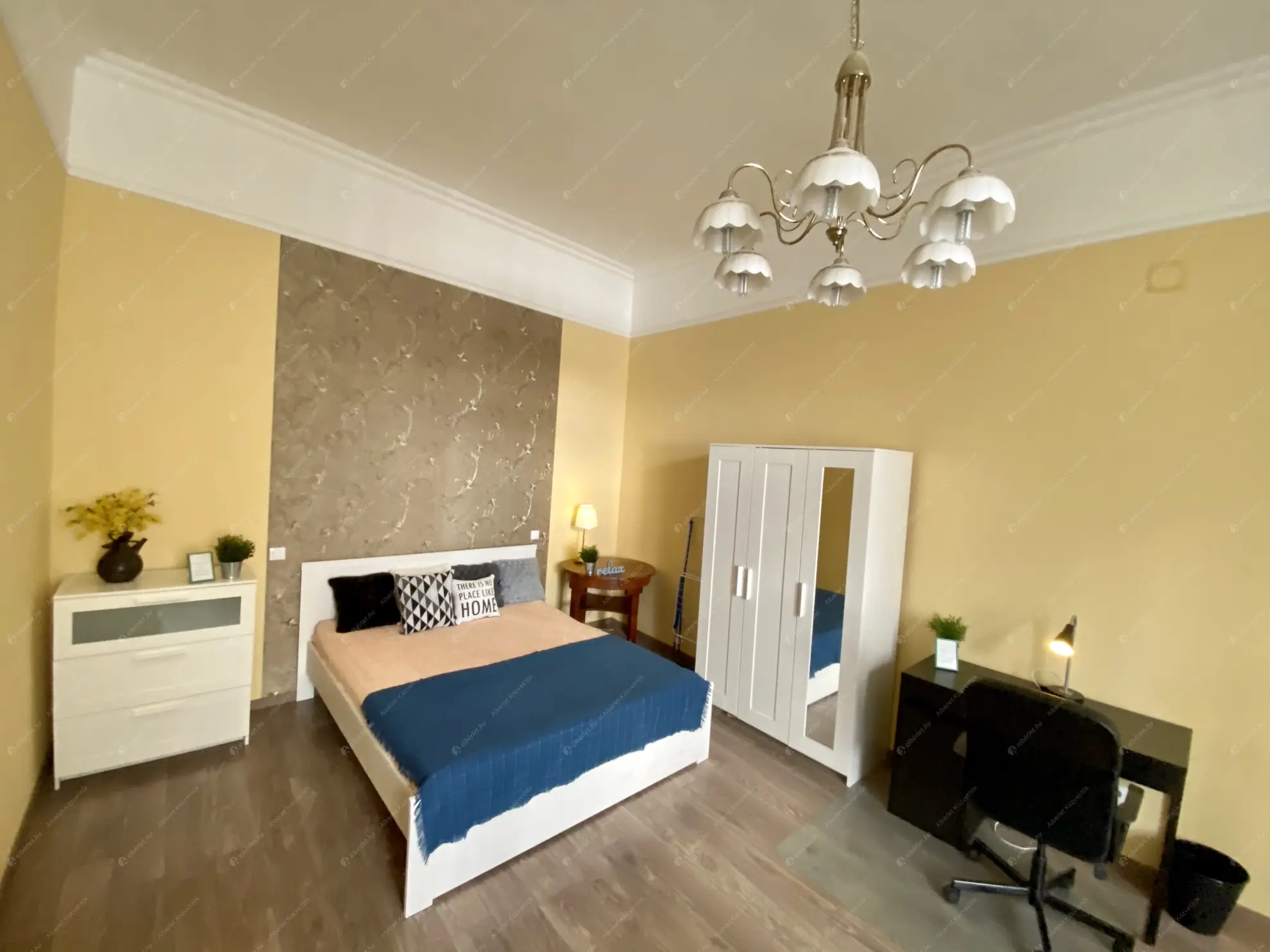 Kiadó albérlet 230000 Ft/hó áron: Budapest, V. kerület  Károly körút. Mérete: 55 nm, 3 szobás | Alberlet.hu - 6554260