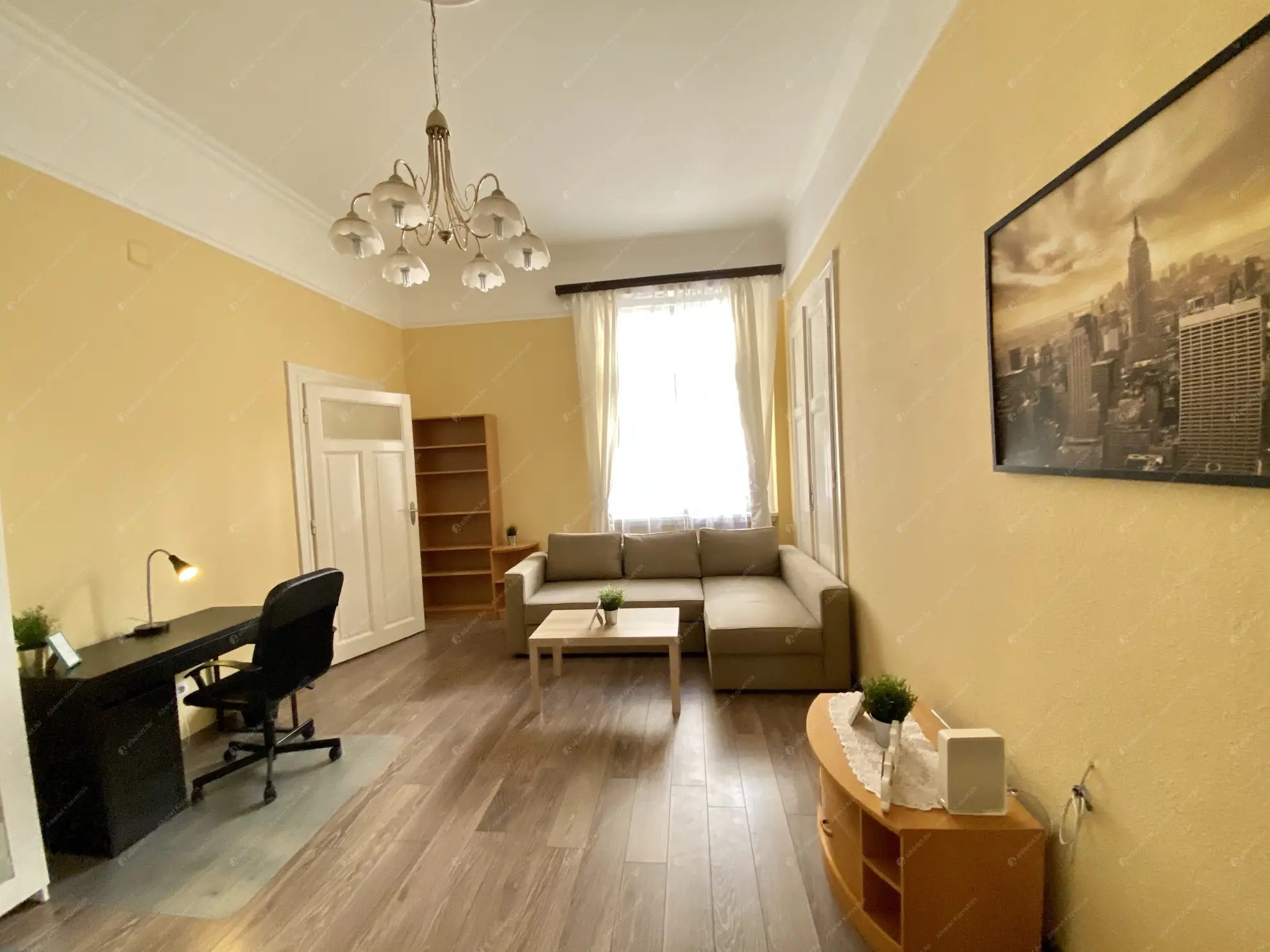 Kiadó albérlet 230000 Ft/hó áron: Budapest, V. kerület  Károly körút. Mérete: 55 nm, 3 szobás | Alberlet.hu - 6554271