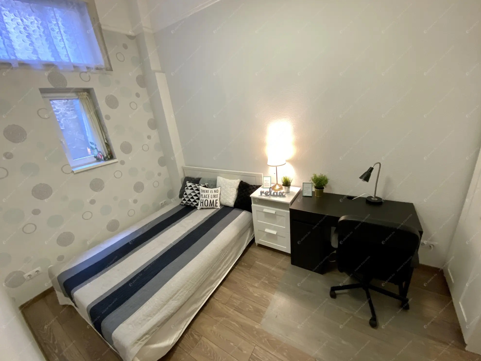 Kiadó albérlet 230000 Ft/hó áron: Budapest, V. kerület  Károly körút. Mérete: 55 nm, 3 szobás | Alberlet.hu - 6554274