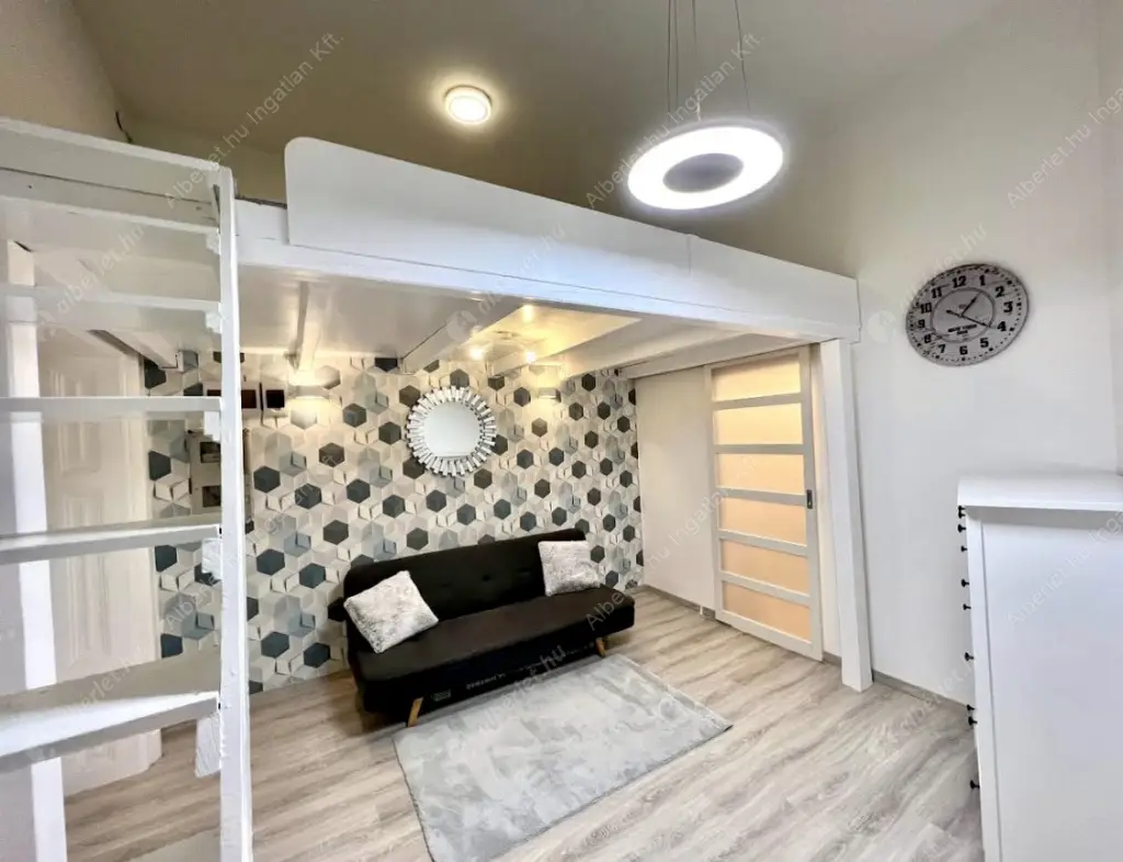 Kiadó albérlet 260000 Ft/hó áron: Budapest, V. kerület  Kecskeméti utca. Mérete: 22 nm, 1 szobás | Alberlet.hu - 6516694