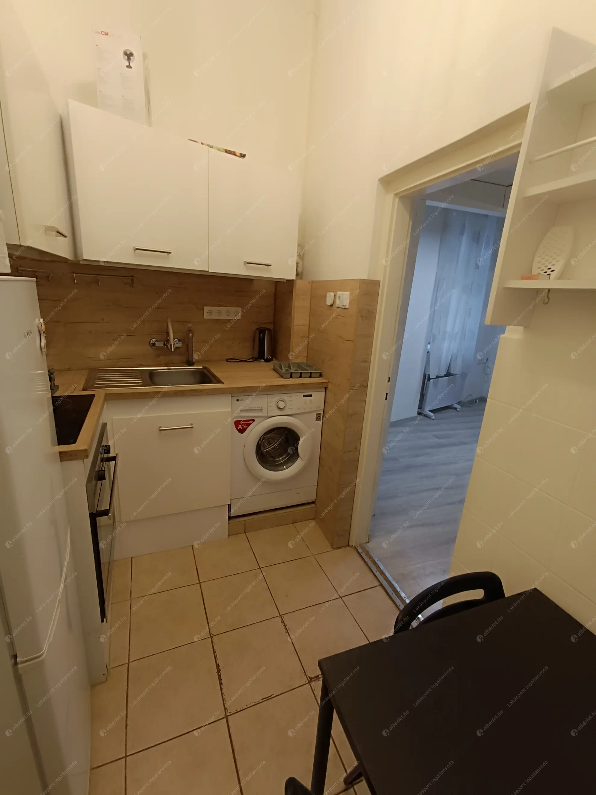 Kiadó albérlet 200000 Ft/hó áron: Budapest, V. kerület  Kecskeméti utca. Mérete: 23 nm, 1 szobás | Alberlet.hu - 6625525