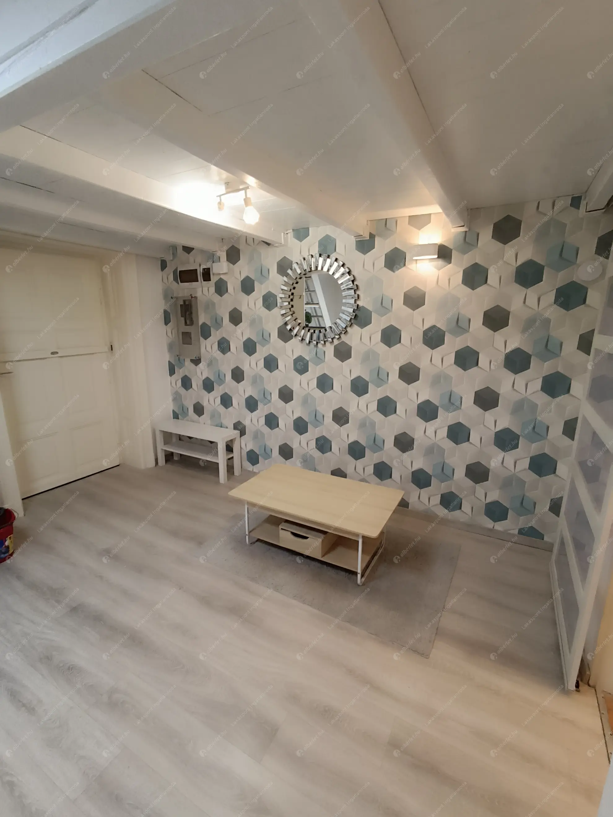 Kiadó albérlet 200000 Ft/hó áron: Budapest, V. kerület  Kecskeméti utca. Mérete: 23 nm, 1 szobás | Alberlet.hu - 6625531