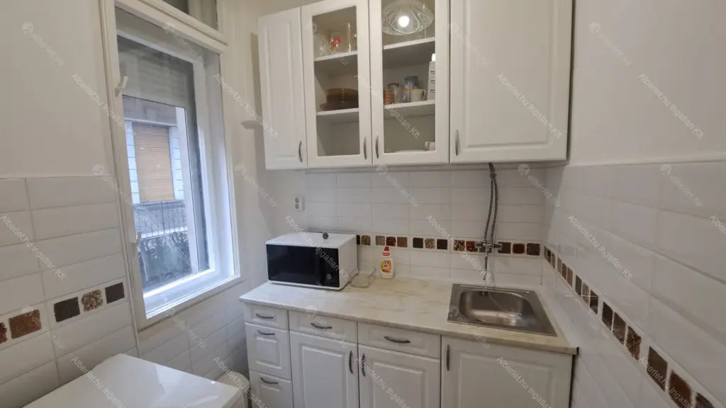 Kiadó albérlet 250000 Ft/hó áron: Budapest, V. kerület  Kecskeméti utca. Mérete: 39 nm, 1 szobás | Alberlet.hu - 6654959