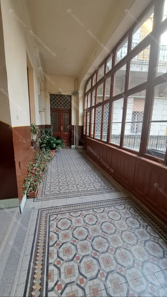 Kiadó albérlet 230000 Ft/hó áron: Budapest, V. kerület  Kecskeméti utca. Mérete: 39 nm, 1 szobás | Alberlet.hu - 6668280