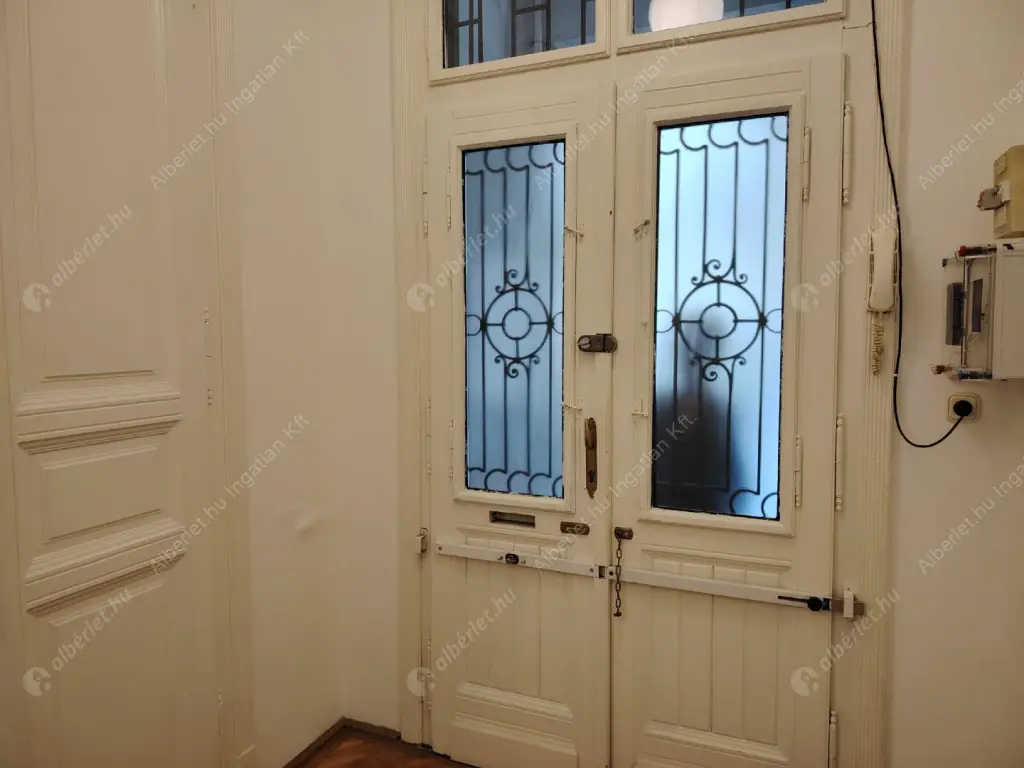 Kiadó albérlet 200000 Ft/hó áron: Budapest, V. kerület  Kecskeméti utca. Mérete: 40 nm, 1 szobás | Alberlet.hu - 6517901