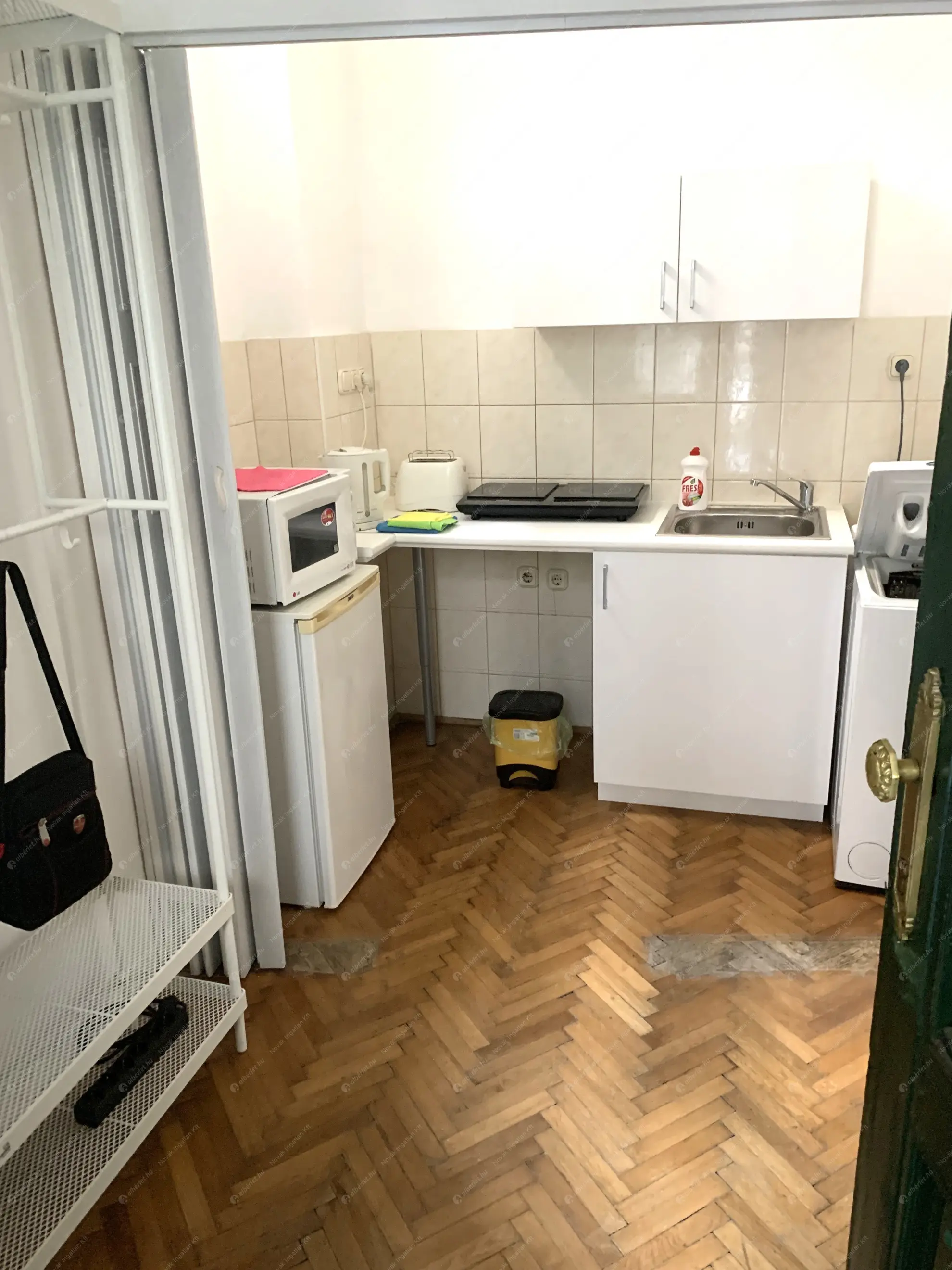 Kiadó albérlet 200000 Ft/hó áron: Budapest, V. kerület  Kecskeméti utca. Mérete: 40 nm, 1 szobás | Alberlet.hu - 6575940