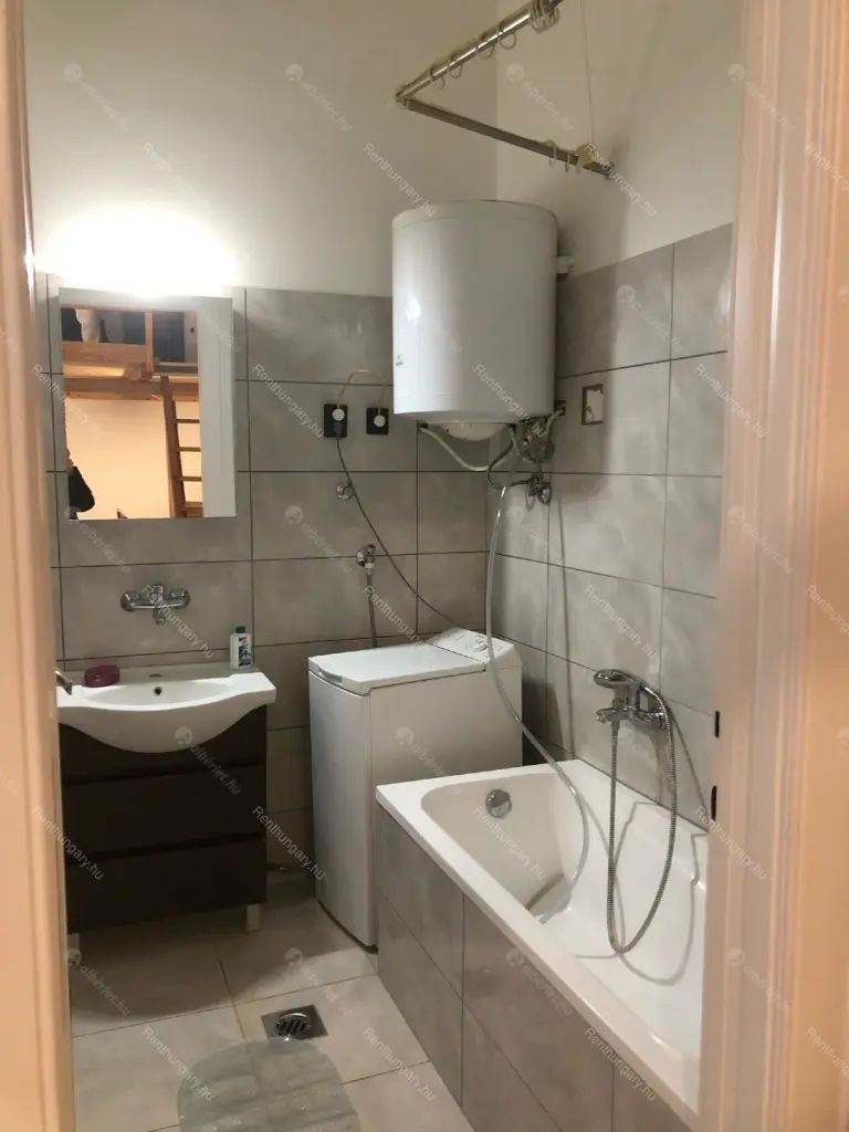 Kiadó albérlet 220000 Ft/hó áron: Budapest, V. kerület  Kecskeméti utca. Mérete: 40 nm, 1 szobás | Alberlet.hu - 6654817