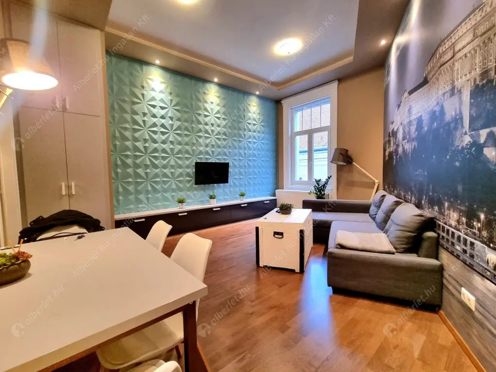 Kiadó albérlet 310000 Ft/hó áron: Budapest, V. kerület  Kecskeméti utca. Mérete: 56 nm, 1 szobás | Alberlet.hu - 6581974