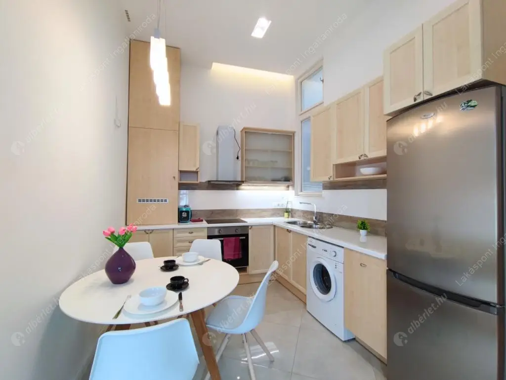 Kiadó albérlet 385000 Ft/hó áron: Budapest, V. kerület  Kecskeméti utca. Mérete: 66 nm, 2 szobás | Alberlet.hu - 6557093