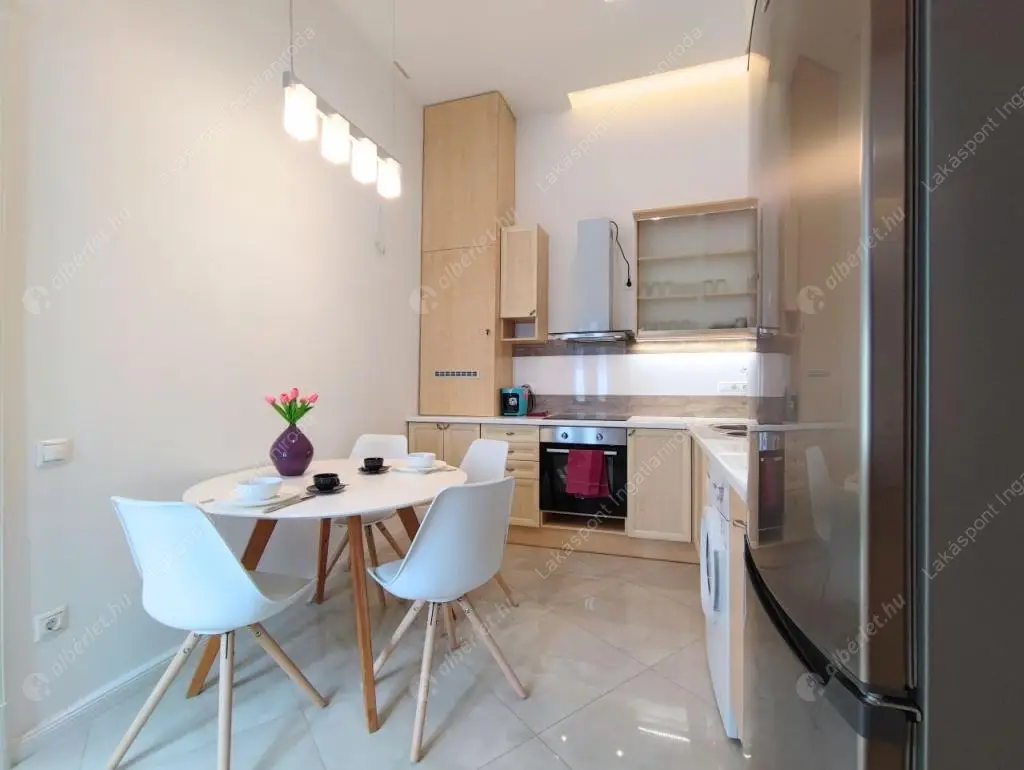 Kiadó albérlet 385000 Ft/hó áron: Budapest, V. kerület  Kecskeméti utca. Mérete: 66 nm, 2 szobás | Alberlet.hu - 6557094