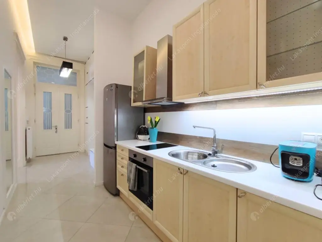 Kiadó albérlet 385000 Ft/hó áron: Budapest, V. kerület  Kecskeméti utca. Mérete: 66 nm, 2 szobás | Alberlet.hu - 6557096