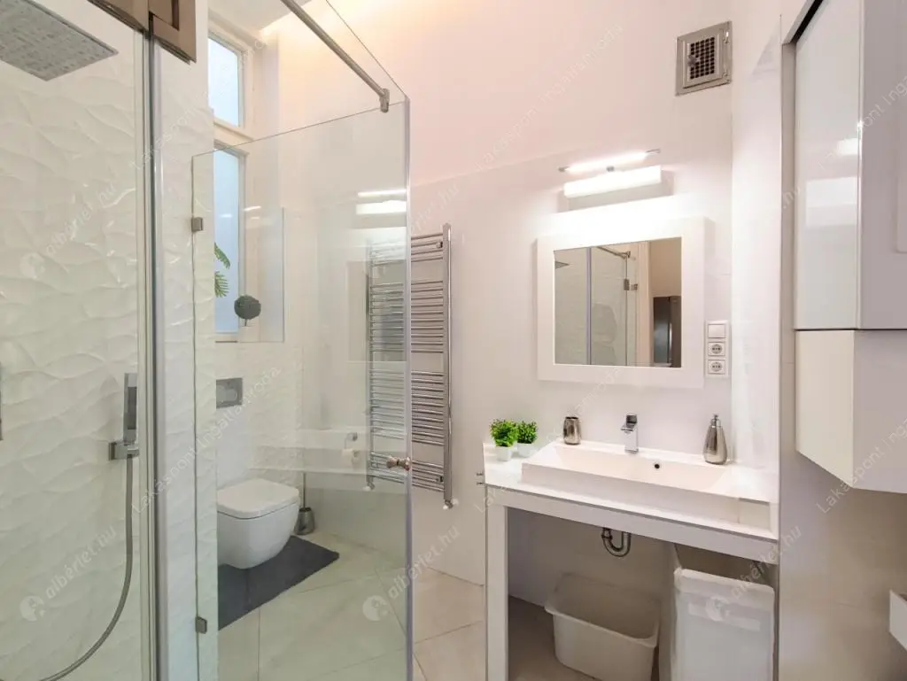 Kiadó albérlet 385000 Ft/hó áron: Budapest, V. kerület  Kecskeméti utca. Mérete: 66 nm, 2 szobás | Alberlet.hu - 6557099