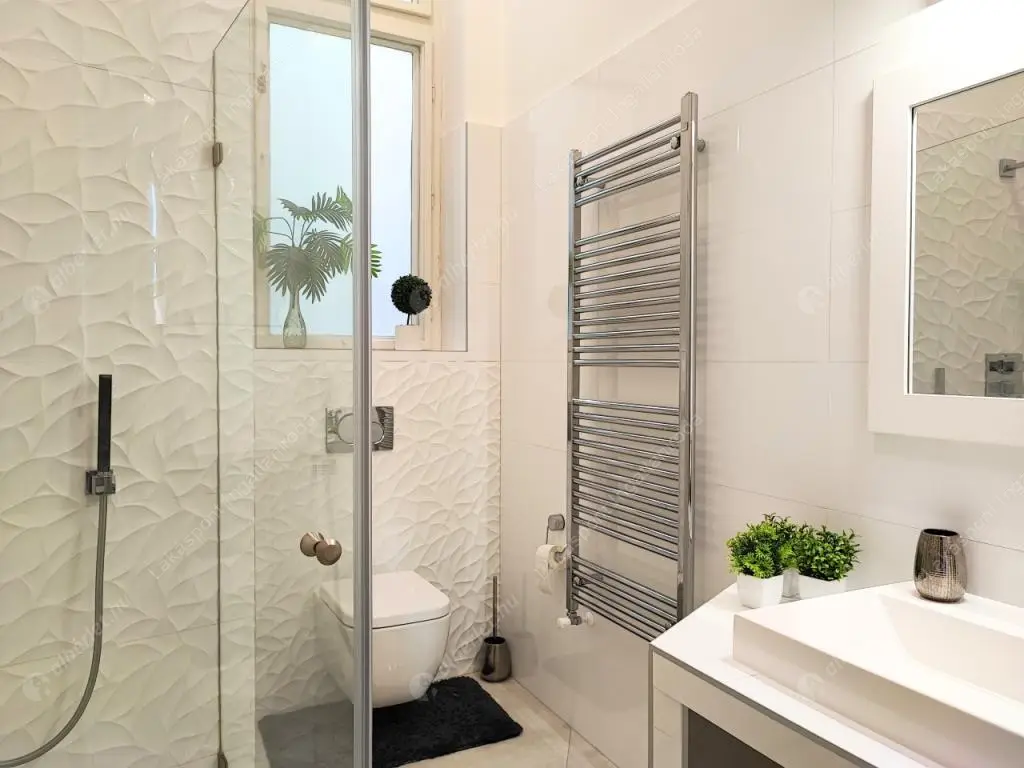 Kiadó albérlet 385000 Ft/hó áron: Budapest, V. kerület  Kecskeméti utca. Mérete: 66 nm, 2 szobás | Alberlet.hu - 6557100