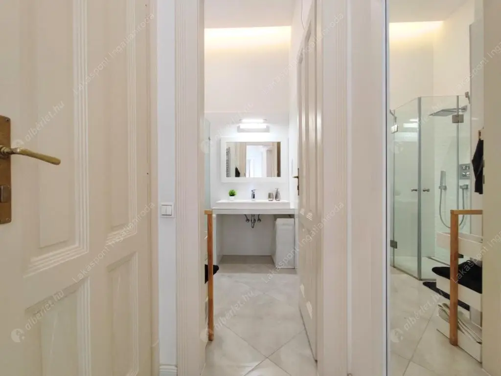 Kiadó albérlet 385000 Ft/hó áron: Budapest, V. kerület  Kecskeméti utca. Mérete: 66 nm, 2 szobás | Alberlet.hu - 6557102