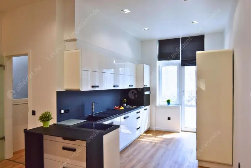 Kiadó albérlet 773000 Ft/hó áron: Budapest, V. kerület  Kecskeméti utca. Mérete: 90 nm, 2 szobás | Alberlet.hu - 6529780