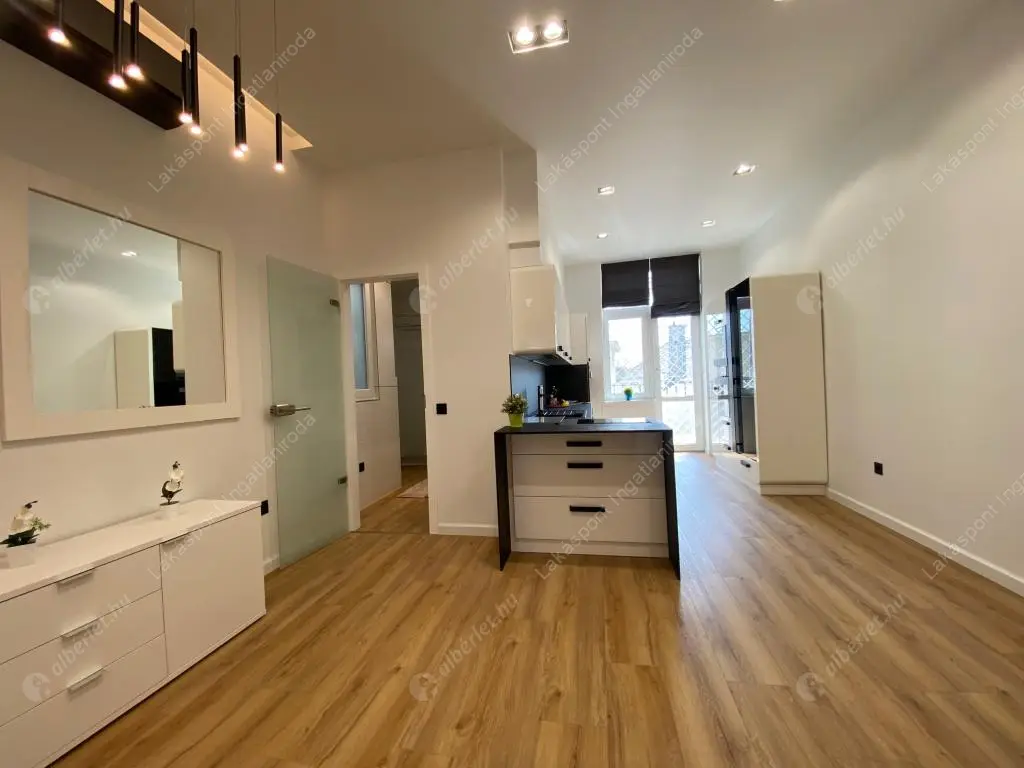 Kiadó albérlet 773000 Ft/hó áron: Budapest, V. kerület  Kecskeméti utca. Mérete: 90 nm, 2 szobás | Alberlet.hu - 6529784