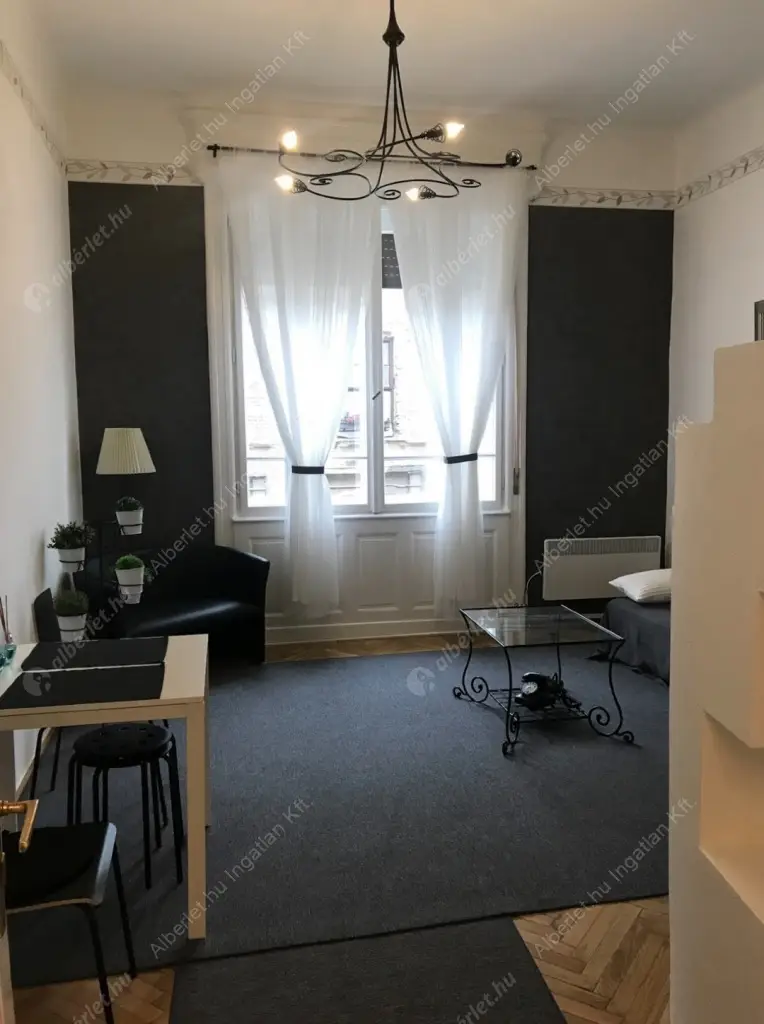 Kiadó albérlet 239000 Ft/hó áron: Budapest, V. kerület  Királyi Pál utca. Mérete: 36 nm, 1 szobás | Alberlet.hu - 6609261