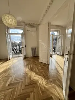 Kiadó albérlet 802000 Ft/hó áron: Budapest, V. kerület  Kossuth Lajos tér. Mérete: 72 nm, 2 szobás | Alberlet.hu - 6742583
