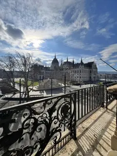 Kiadó albérlet 802000 Ft/hó áron: Budapest, V. kerület  Kossuth Lajos tér. Mérete: 72 nm, 2 szobás | Alberlet.hu - 6742592