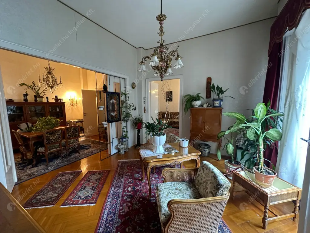 Kiadó albérlet 543000 Ft/hó áron: Budapest, V. kerület  Kossuth Lajos tér. Mérete: 92 nm, 3 szobás | Alberlet.hu - 6518718