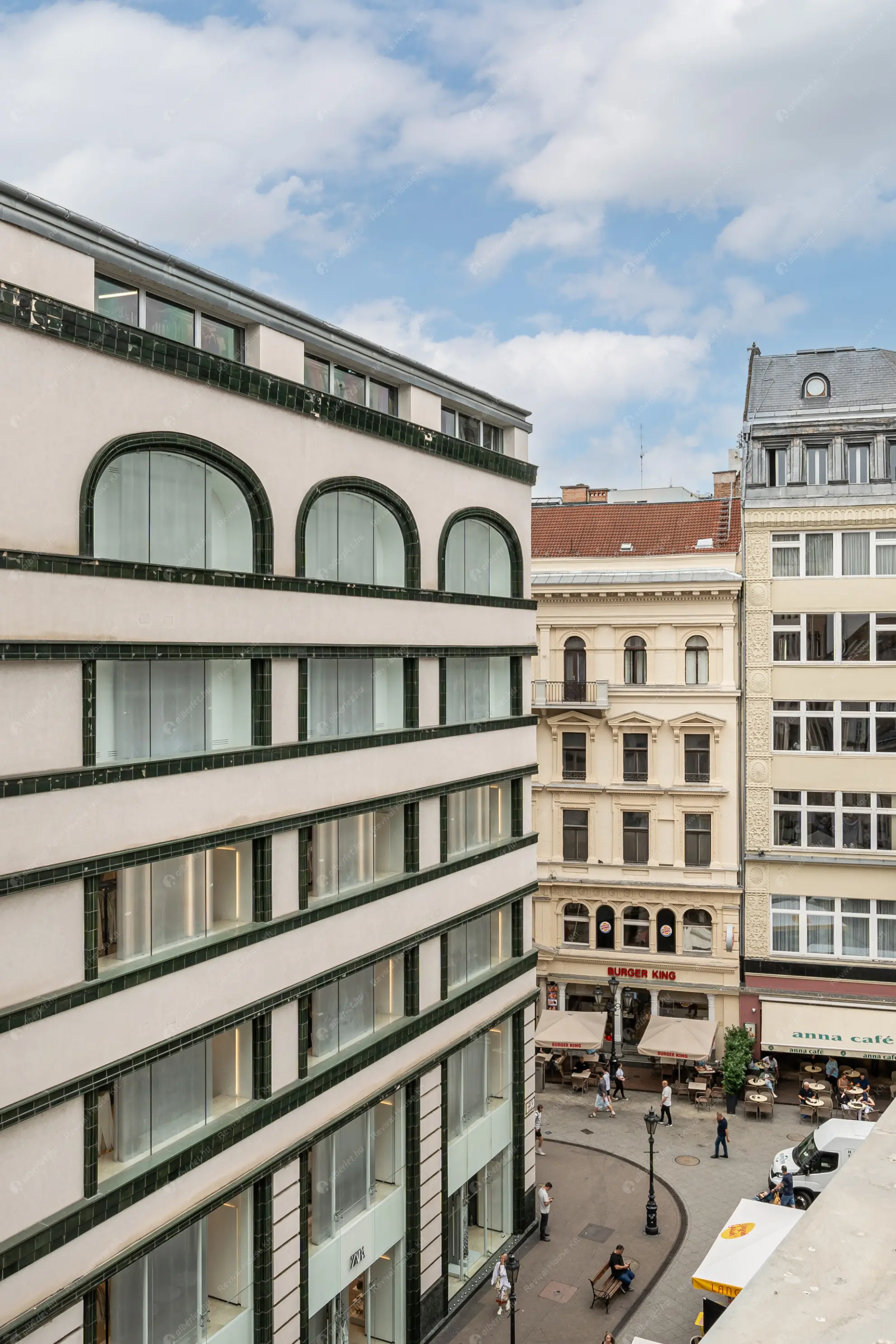 Kiadó albérlet 1290000 Ft/hó áron: Budapest, V. kerület  Kristóf tér. Mérete: 133 nm, 1 szobás | Alberlet.hu - 6587007