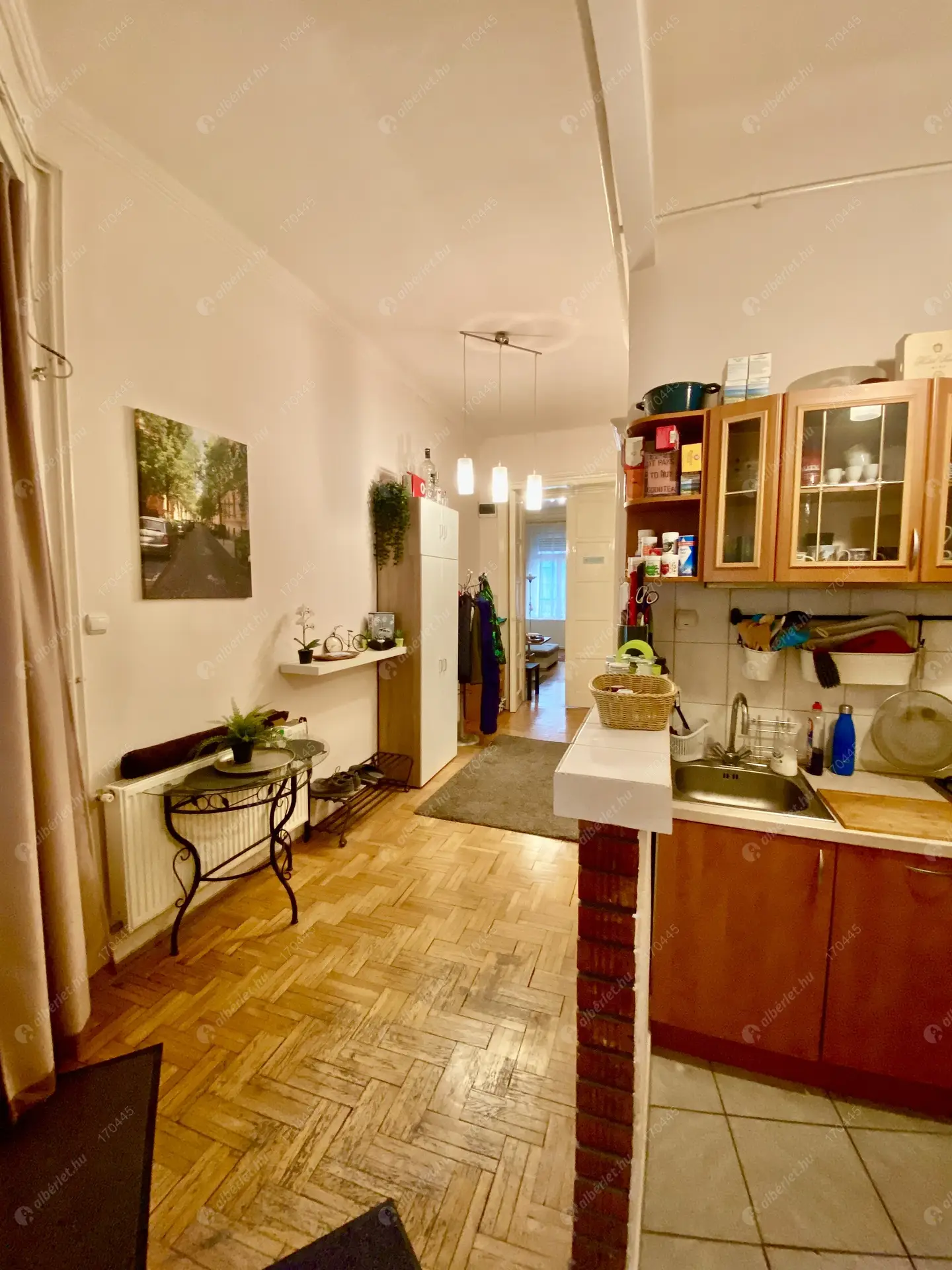 Kiadó albérlet 291000 Ft/hó áron: Budapest, V. kerület  Magyar utca. Mérete: 65 nm, 2 szobás | Alberlet.hu - 6489636