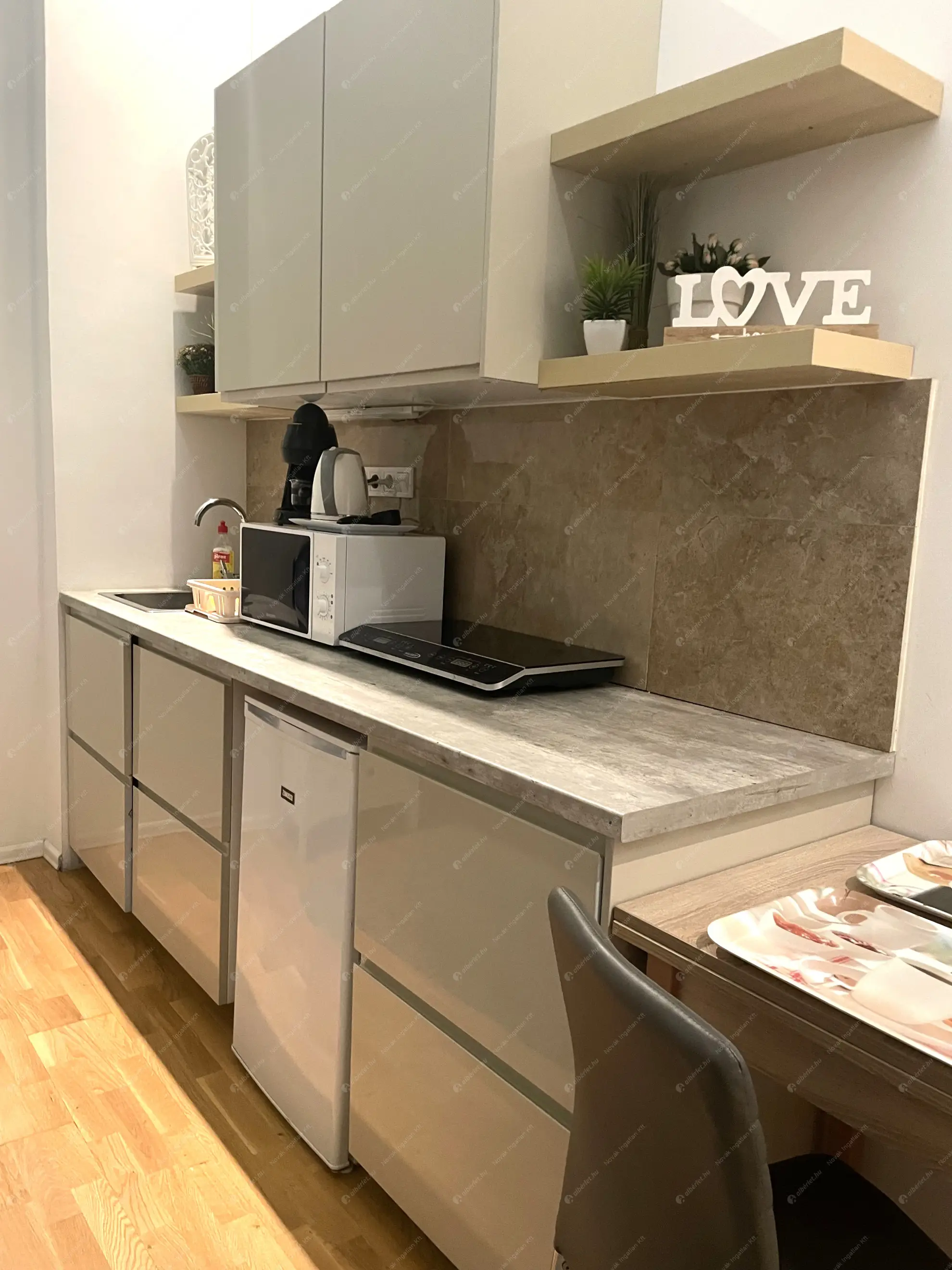 Kiadó albérlet 220000 Ft/hó áron: Budapest, V. kerület  Mérleg utca. Mérete: 28 nm, 1 szobás | Alberlet.hu - 6589329