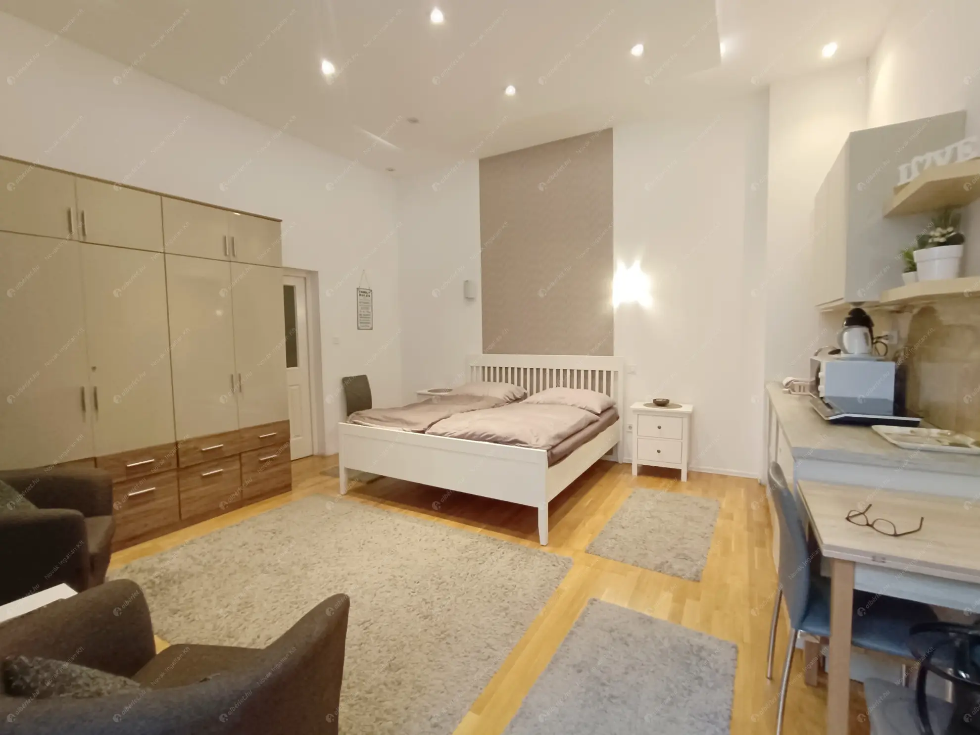 Kiadó albérlet 220000 Ft/hó áron: Budapest, V. kerület  Mérleg utca. Mérete: 28 nm, 1 szobás | Alberlet.hu - 6597902