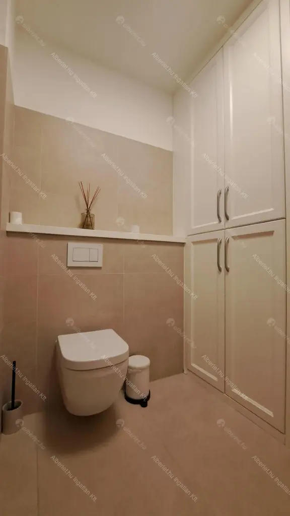 Kiadó albérlet 600000 Ft/hó áron: Budapest, V. kerület  Mérleg utca. Mérete: 80 nm, 2 szobás | Alberlet.hu - 6701615