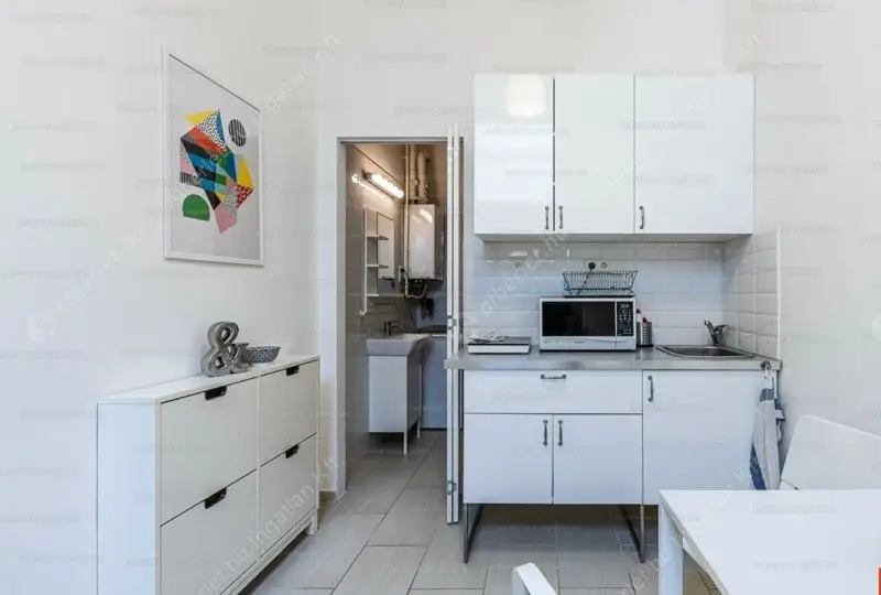 Kiadó albérlet 200000 Ft/hó áron: Budapest, V. kerület  Molnár utca. Mérete: 30 nm, 1 szobás | Alberlet.hu - 6606661