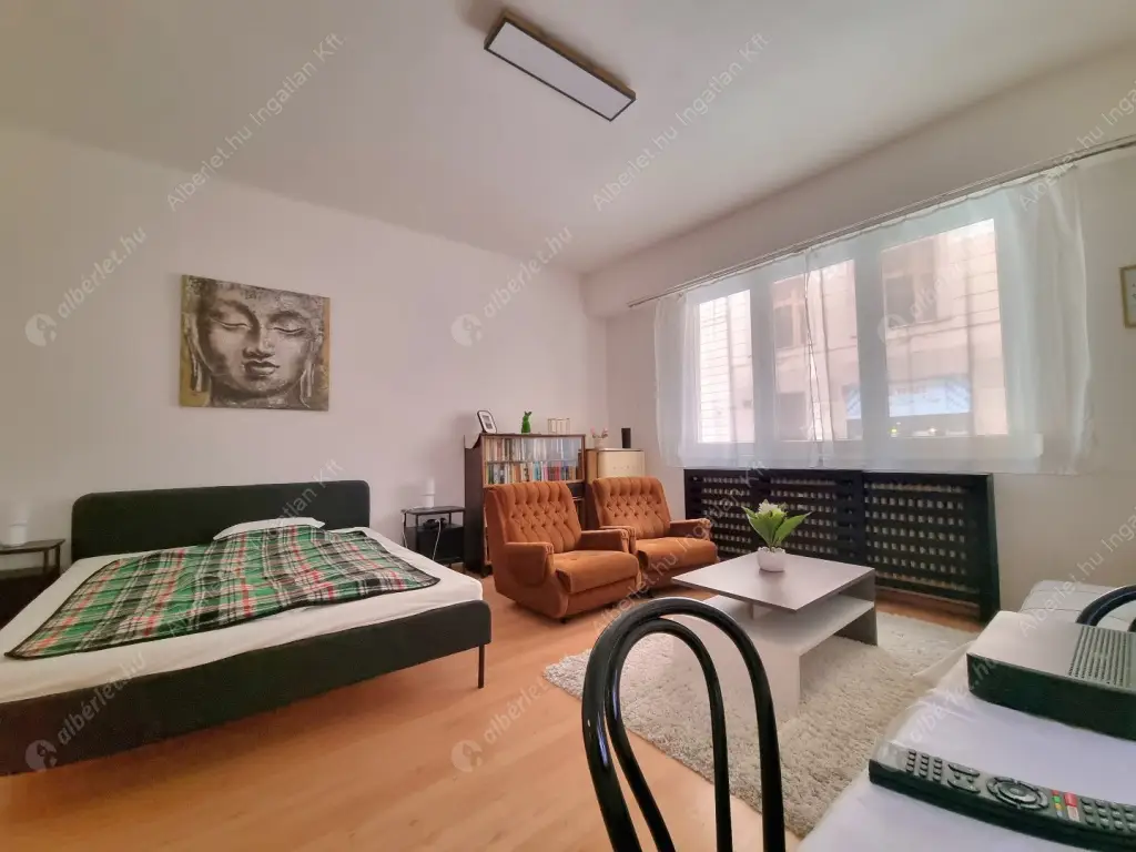 Kiadó albérlet 274000 Ft/hó áron: Budapest, V. kerület  Molnár utca. Mérete: 63 nm, 2 szobás | Alberlet.hu - 6612602