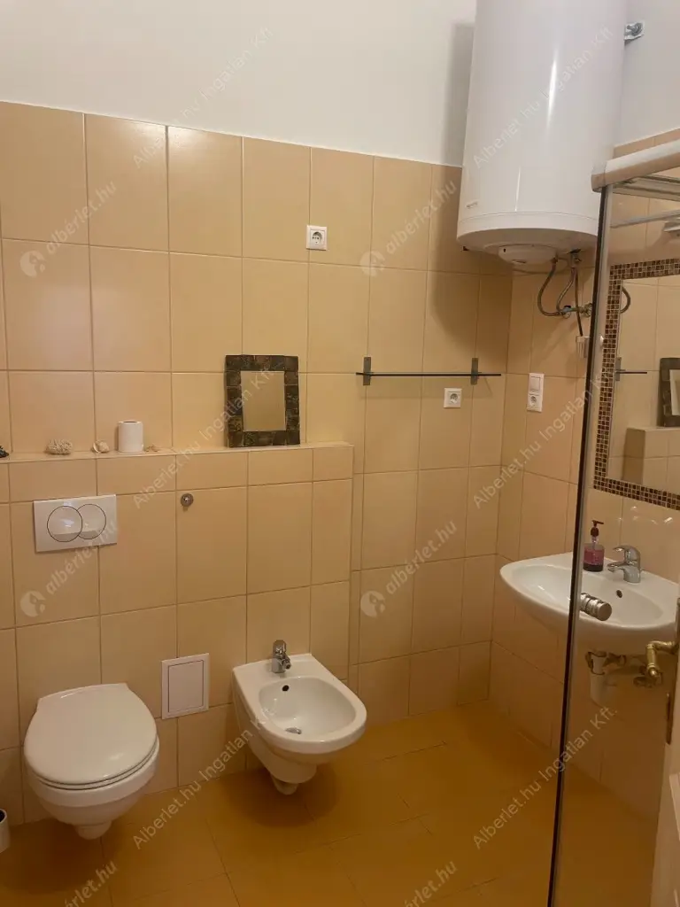 Kiadó albérlet 530000 Ft/hó áron: Budapest, V. kerület  Molnár utca. Mérete: 93 nm, 3 szobás | Alberlet.hu - 6599314