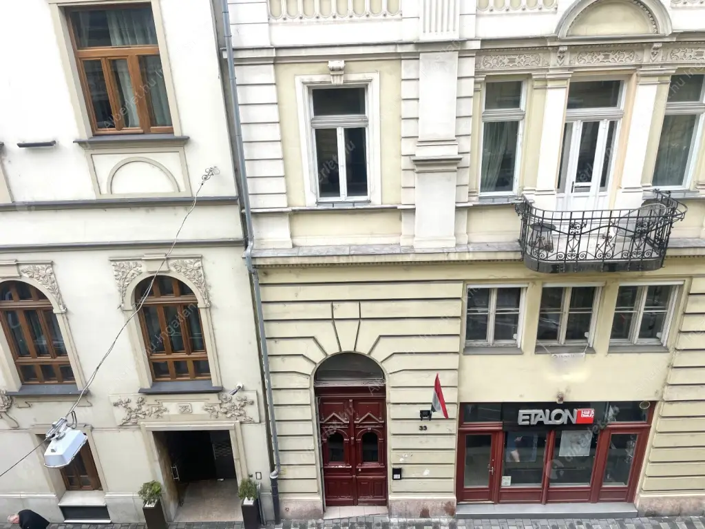 Kiadó albérlet 530000 Ft/hó áron: Budapest, V. kerület  Molnár utca. Mérete: 93 nm, 3 szobás | Alberlet.hu - 6599321