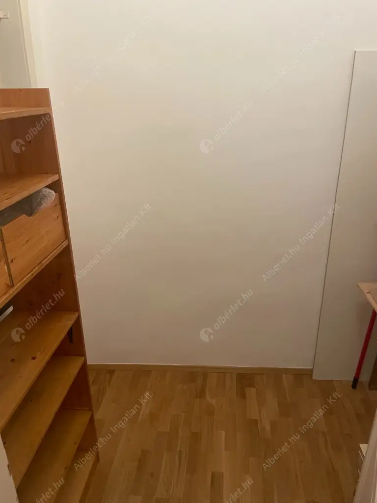 Kiadó albérlet 490000 Ft/hó áron: Budapest, V. kerület  Molnár utca. Mérete: 93 nm, 3 szobás | Alberlet.hu - 6616318