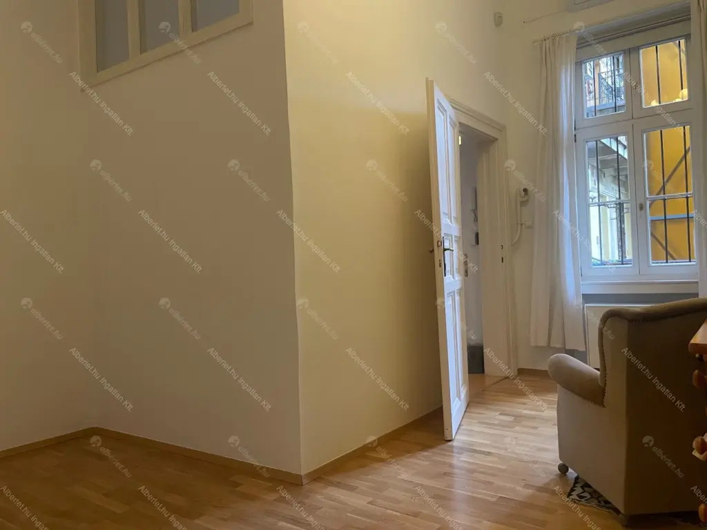 Kiadó albérlet 450000 Ft/hó áron: Budapest, V. kerület  Molnár utca. Mérete: 93 nm, 3 szobás | Alberlet.hu - 6641086
