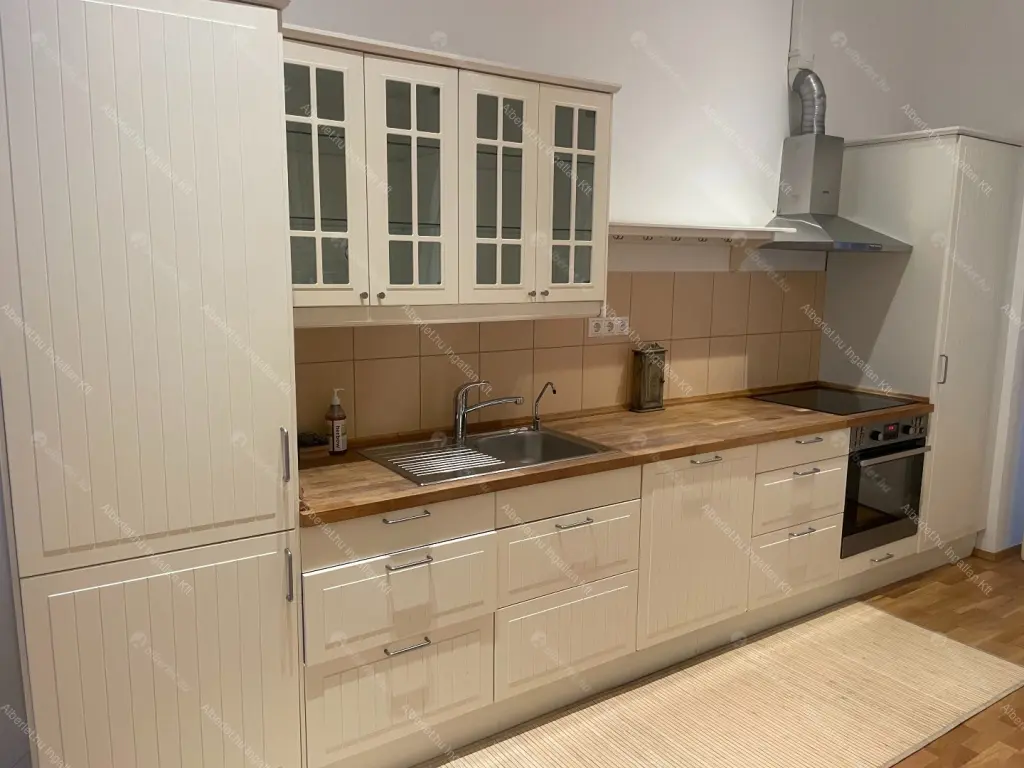 Kiadó albérlet 450000 Ft/hó áron: Budapest, V. kerület  Molnár utca. Mérete: 93 nm, 3 szobás | Alberlet.hu - 6641090