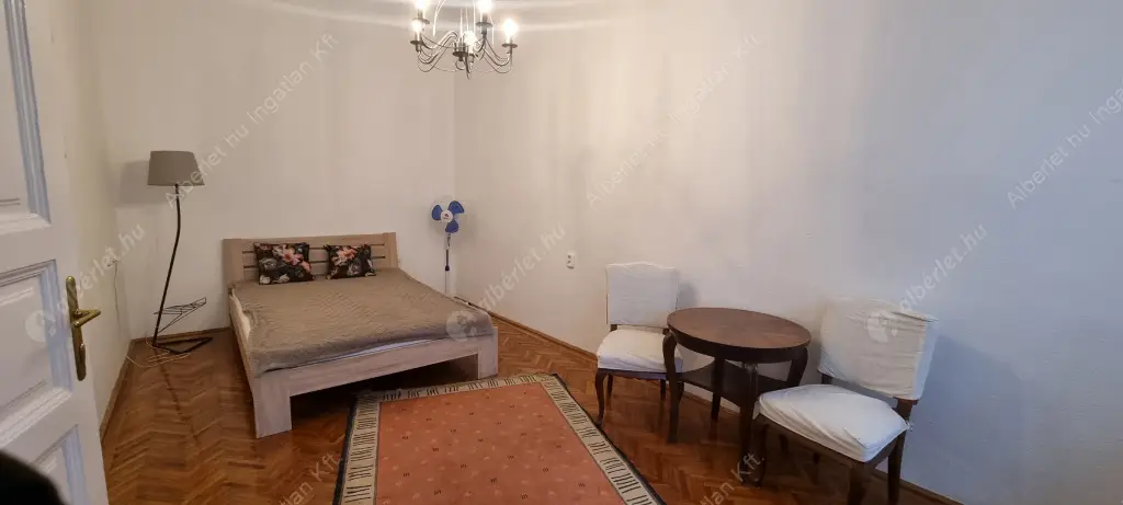 Kiadó albérlet 185000 Ft/hó áron: Budapest, V. kerület  Múzeum körút. Mérete: 33 nm, 1 szobás | Alberlet.hu - 6611869