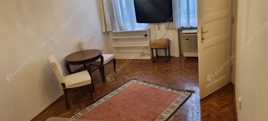 Kiadó albérlet 185000 Ft/hó áron: Budapest, V. kerület  Múzeum körút. Mérete: 33 nm, 1 szobás | Alberlet.hu - 6611870